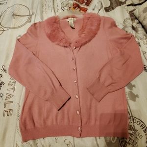 Worthington pink sweater perfect for the holidays